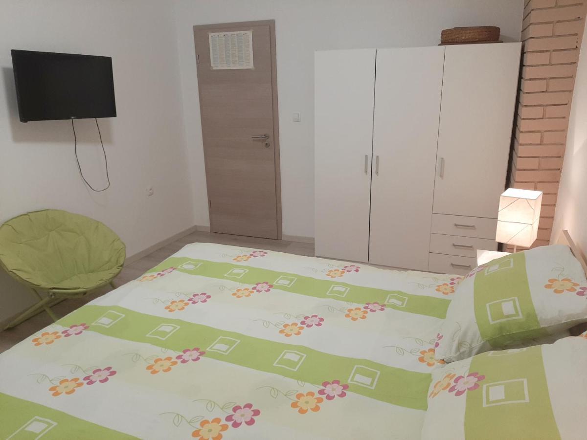 Apartman Maslina Писак Екстериор снимка