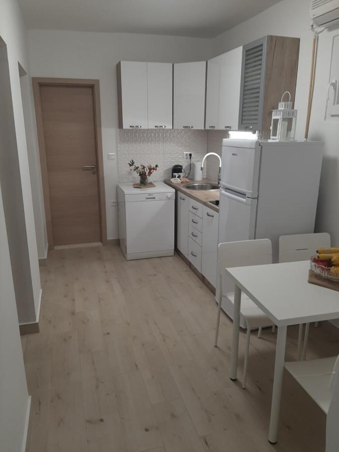 Apartman Maslina Писак Екстериор снимка