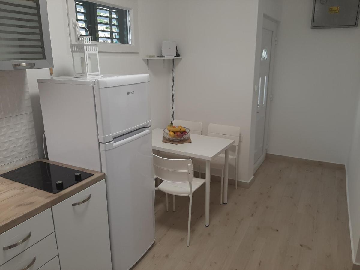 Apartman Maslina Писак Екстериор снимка