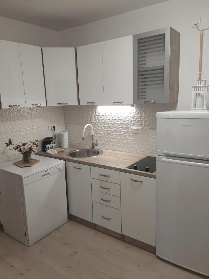 Apartman Maslina Писак Екстериор снимка
