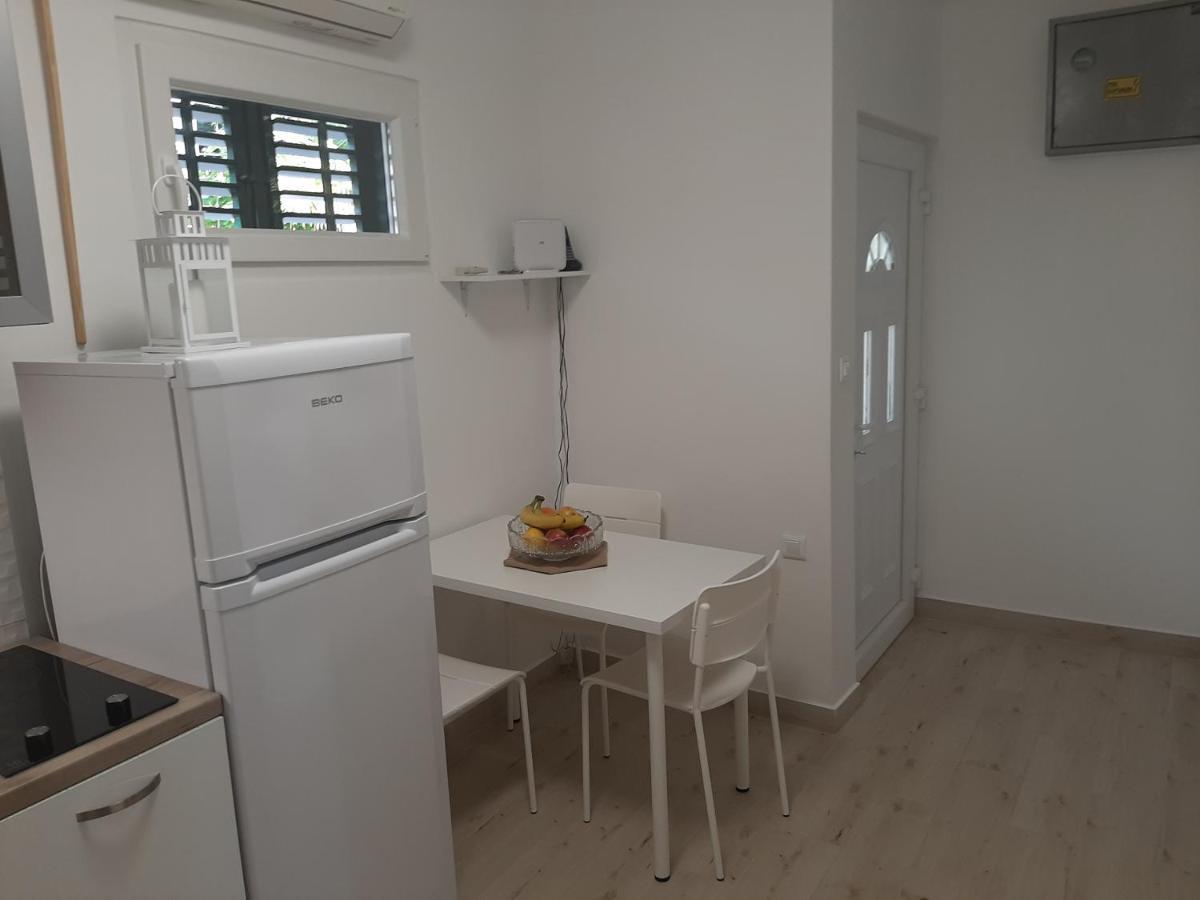 Apartman Maslina Писак Екстериор снимка